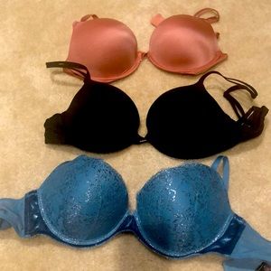 Lot of 3 Victoria’s Secret Very Sexy Push Up Bras